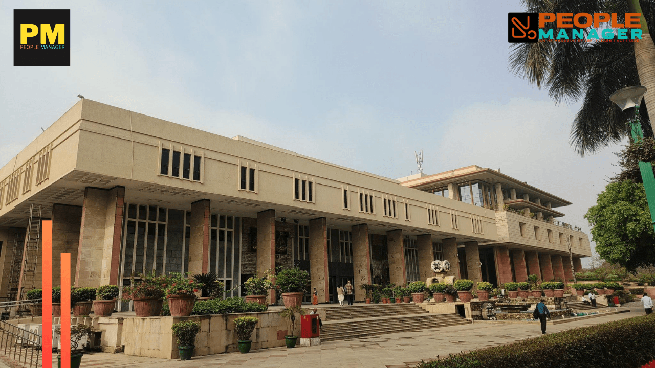 Designation is Not Decisive Proof of Employment Relationship: Delhi High Court